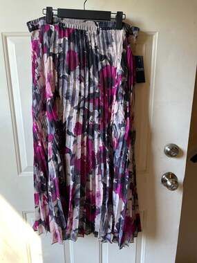 Womens Chaps Floral Lined Pleated Skirt Color Garnet Sky-black/grey/garnet Sz L